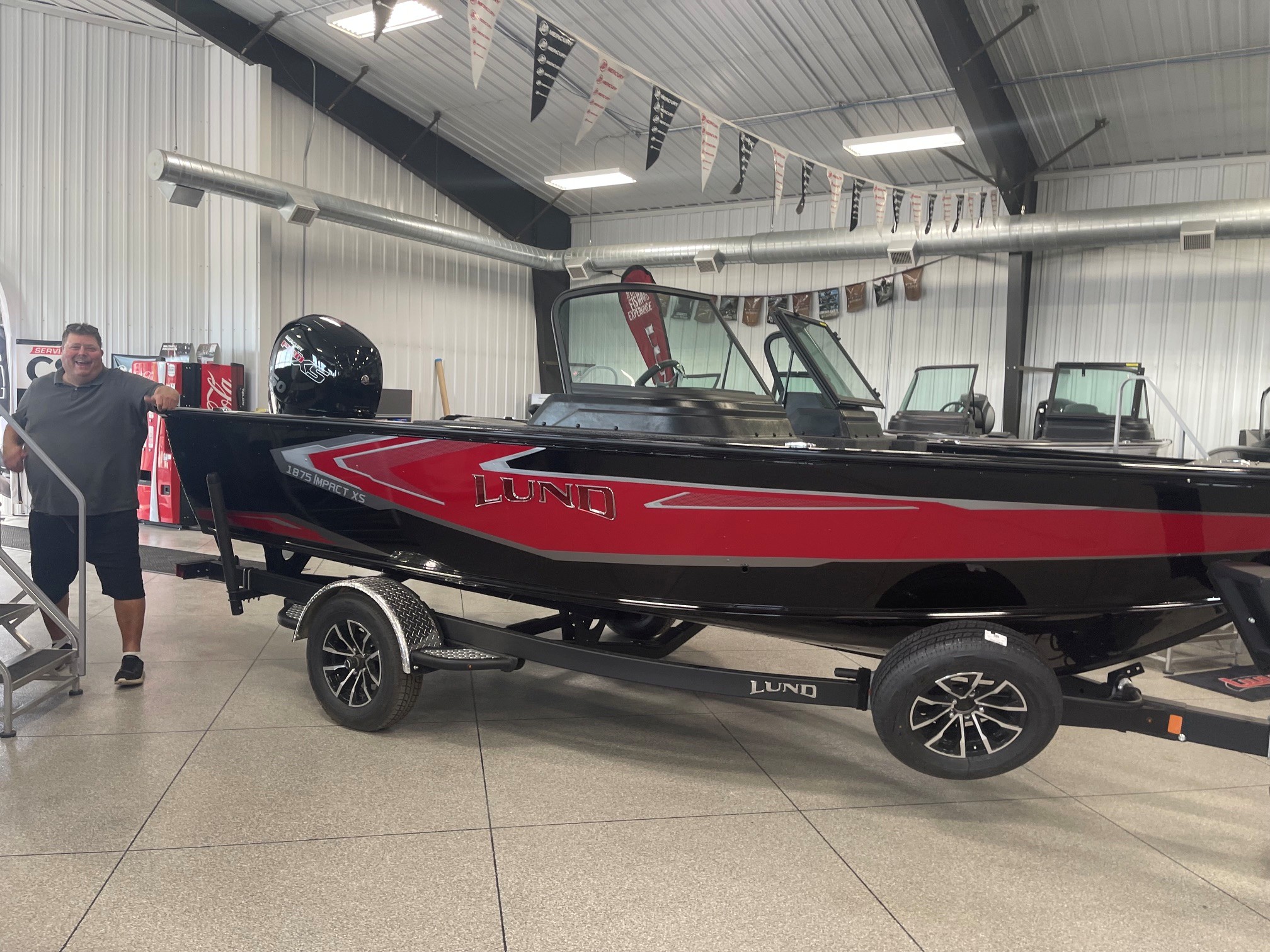 2027 LUND 1875 IMPACT XS BOAT