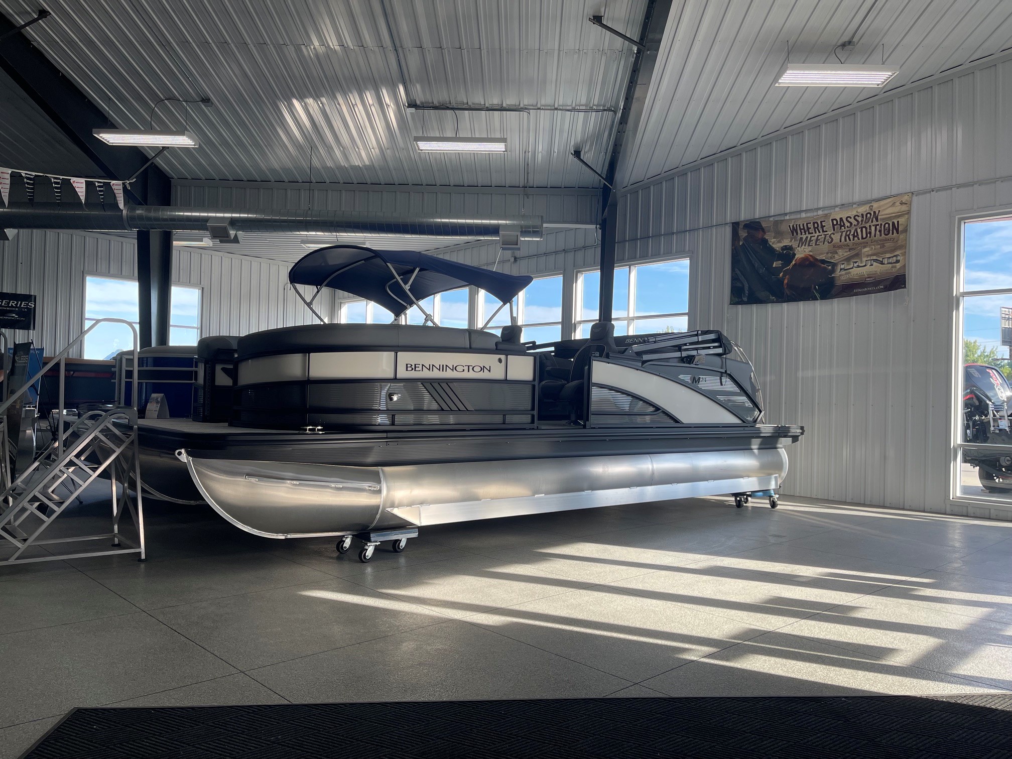 2027 BENNINGTON 23MFB PONTOON