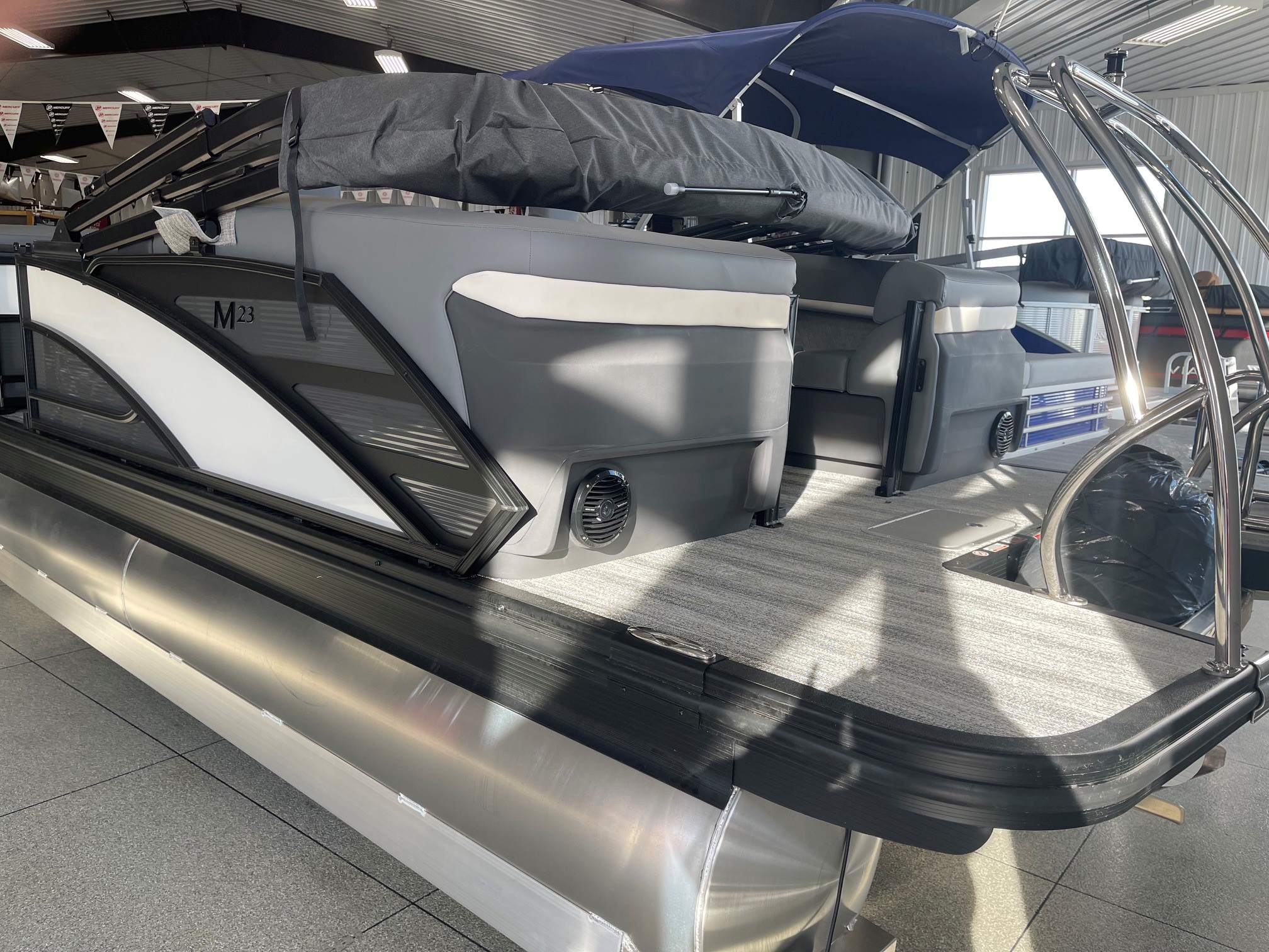 2027 BENNINGTON 23MFB PONTOON