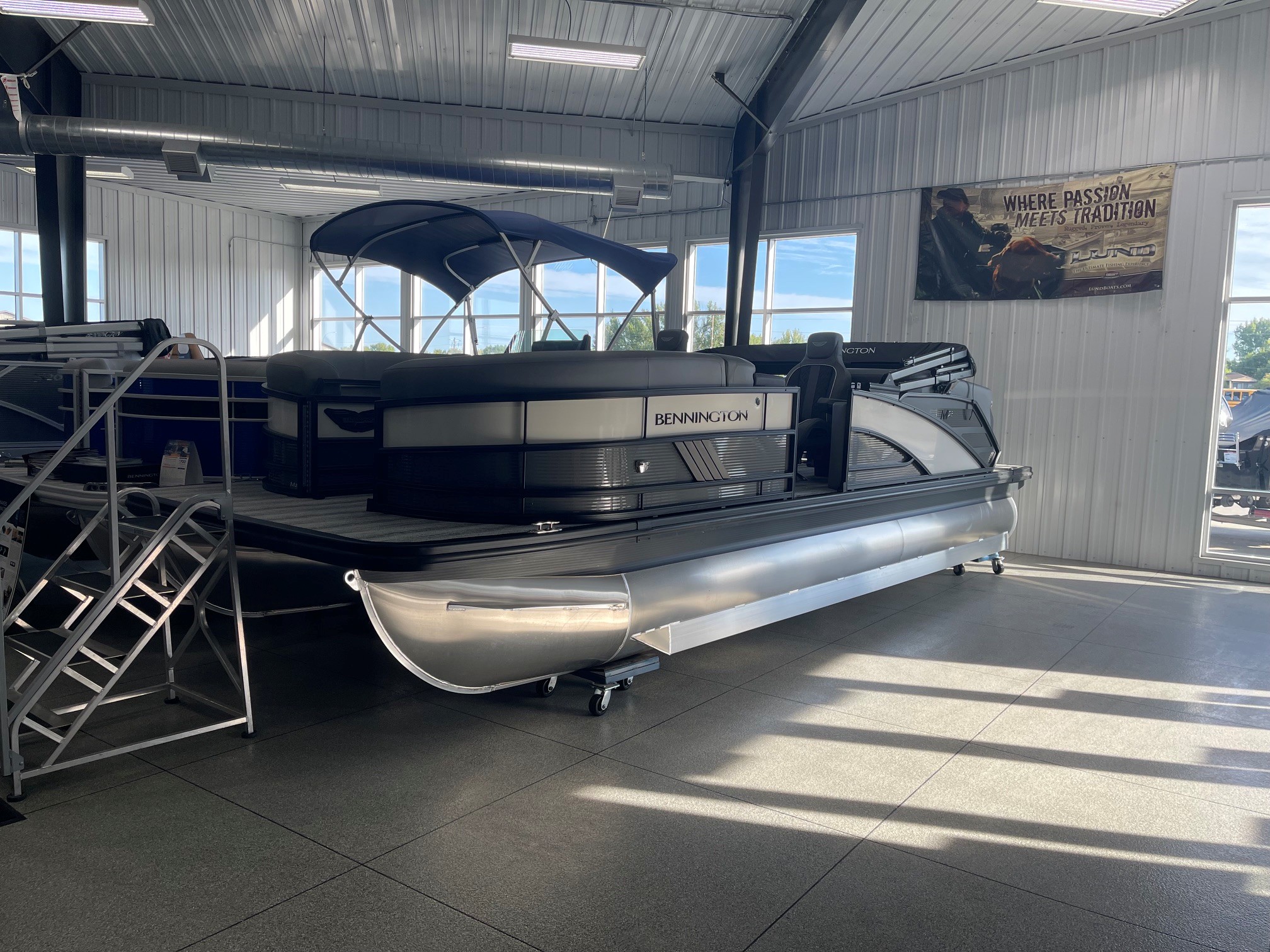 2027 BENNINGTON 23MFB PONTOON
