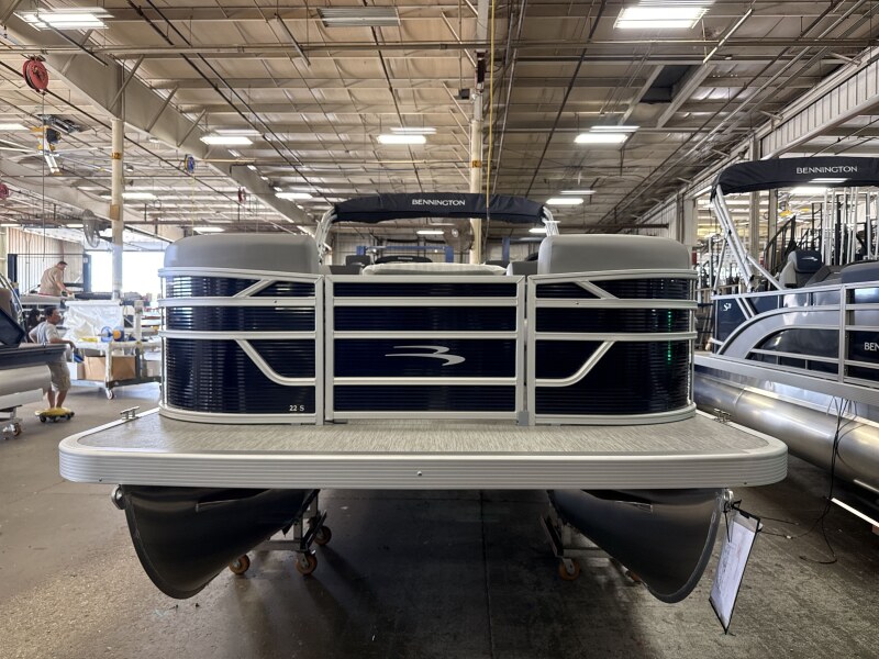 2027 BENNINGTON 22S1SB PONTOON