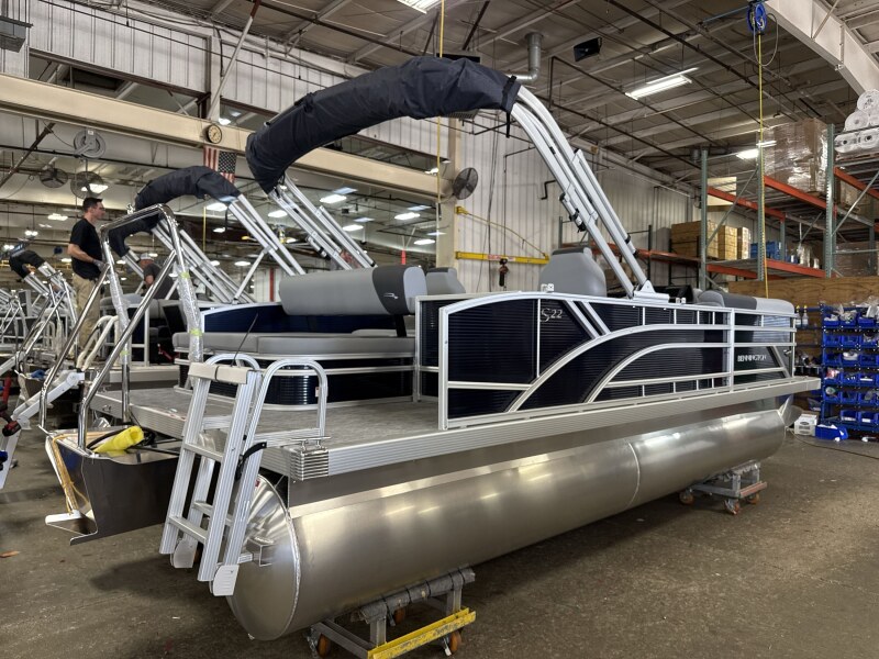 2027 BENNINGTON 22S1SB PONTOON