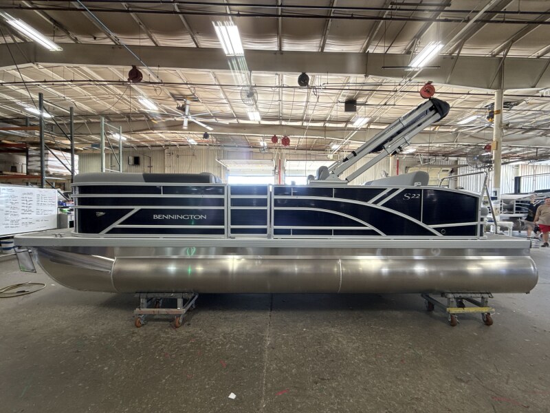 2027 BENNINGTON 22S1SB PONTOON