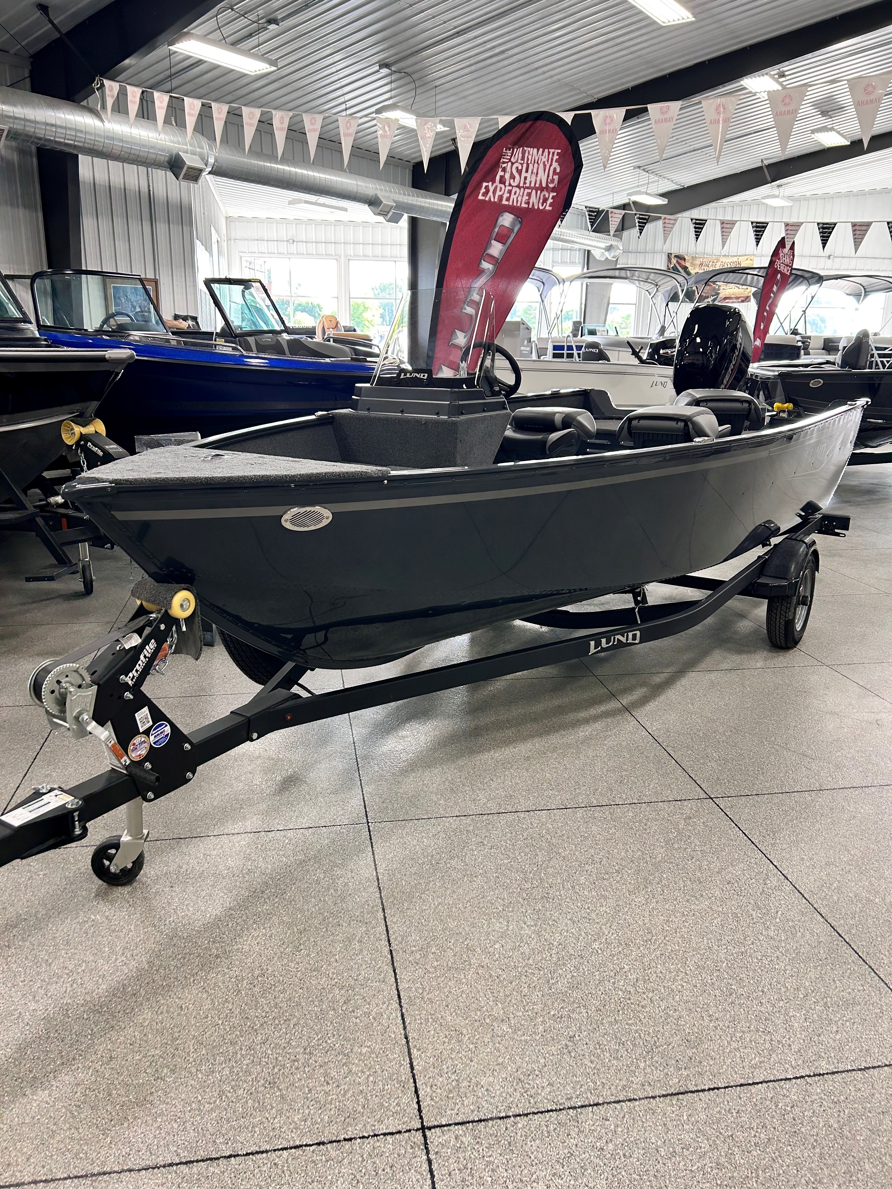 2026 LUND 1650 ANGLER SS BOAT